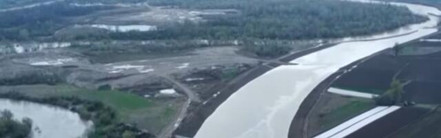 Западна Морава се вратила у корито у Лучанима, водостаји постепено опадау