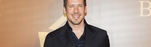 Nikola Rokvić pojeo čuvarkuću staru godinu dana i otkrio kakvog je ukusa bilo jaje (FOTO)