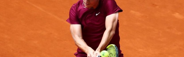 Kecmanović opet stao na startu mastersa, Đoković čeka Frica