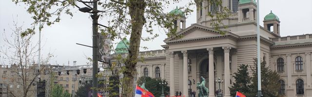 Malo je i do opozicije