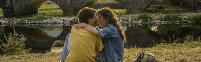 Srbin i Hrvatica se zaljubljuju: Sve se komplikuje posle sukoba navijača Crvene Zvezde i Dinama