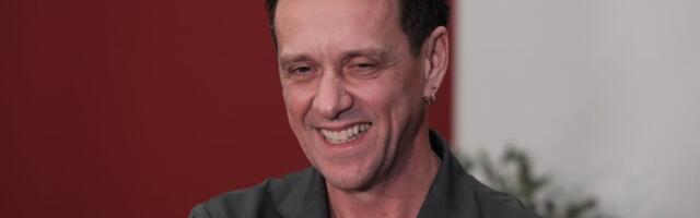 "20 DANA NAKON SMRTI ROĐENOG BRATA SAM MORAO DA PEVAM" Bolno priznanje pevača o porodičnoj tragediji