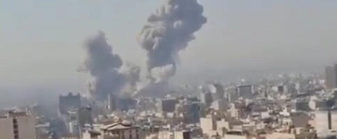 Amerika uključena u napad: Gust dim se diže nad Teheranom, meta bila rezidencija Hamneija (VIDEO)