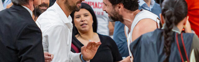 Samo dva igrača Zvezde i Serhio Ljulj su posle meča prišli Novaku Đokoviću