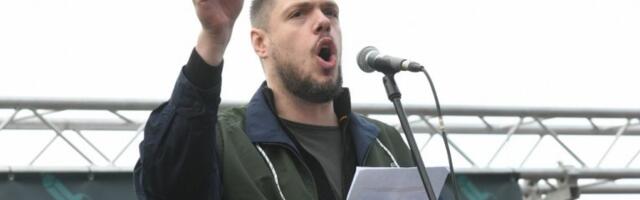 BLOKADERI UDARILI PO LAŽNOM GENIJU ŠTIMCU! Ješić mu poručio: "Ovaj što se u sve razume mogao bi da piše i o nuklearnoj energiji! Kreten!" (FOTO)