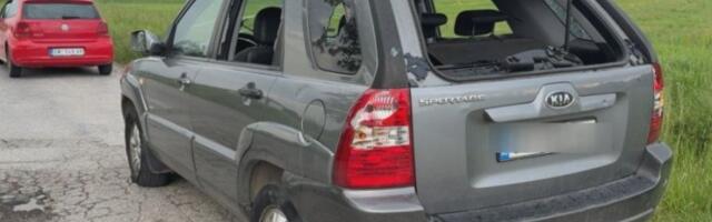 PRIJAVLJENA KRAĐA AUTOMOBILA, VOZILO PRONAĐENO POTPUNO DEMOLIRANO! Užas na putu kod Čačka: Evo na šta se sumnja! (FOTO)