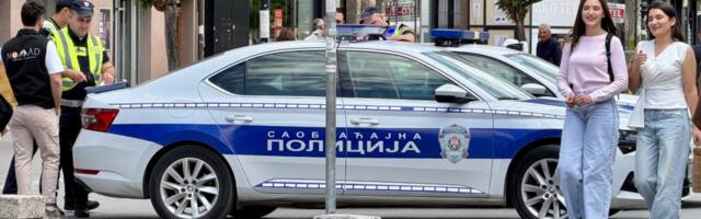 (VIDEO) Velika policijska akcija u centru Novog Pazara: pod lupom trotineti i motociklisti