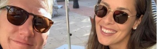 SLAVLJE U DOMU POZNATOG PARA! ANA EMOTIVNOM PORUKOM SVE RAZNEŽILA! Poručila Bastijanu DA GA VOLI, a evo šta mu je POŽELELA! /FOTO/