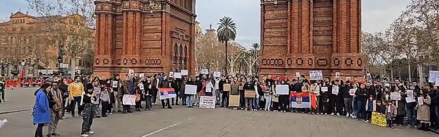 Od Beča do Njujorka: Kako izgledaju protesti PODRŠKE STUDENTIMA u svetu (VIDEO)