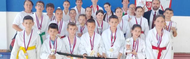 Karatisti vranjskog Feniksa najbolji na Katana kupu Pukovac