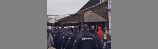 Batinaši štanglama napali građane u Kuli