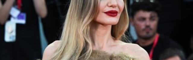 Nova slika Anđeline Džoli otkriva jezivu istinu? Ljudi tvrde da je u pitanju DVOJNICA, iza svega se krije... (FOTO)