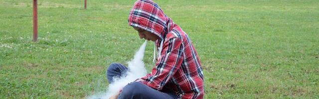 Otkrivena nova bolest pluća: Zbog pucketanja pri disanju zove se "kokica", javlja se kod onih koji vejpuju