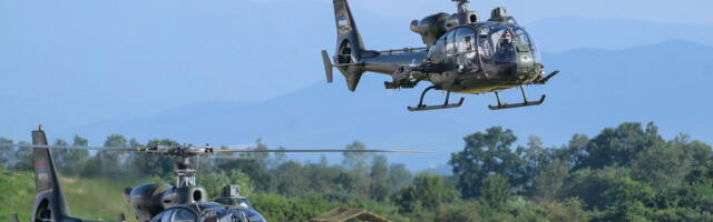 Letačka obuka u protivoklopnoj helikopterskoj eskadrili: Mlađi piloti uče za vođu odeljenja, iskusniji rade na unapređenju osposobljenosti