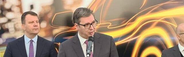 Ostavite nas tih besmislenih igara! Da je policija čuvala mural Ratku Mladiću on ne bi bio uništen! Policija je čuvala red i mir!