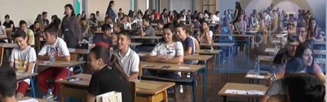 Unija srednjoškolaca: Krizni školski semafor pokazuje – tri od pet škola u Srbiji u kritičnom stanju