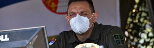 IZVRŠENA PRIMOPREDAJA DUŽNOSTI: Stefanović Vulinu uručio oficirsku sablju!