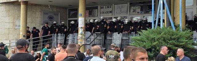 Podignuta optužnica protiv 11 osoba zbog napada na policiju u Novom Pazaru