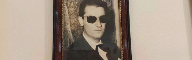 „Mi imamo samo reči. I divno smo se snašli u toj nemaštini“ – na današnji dan u Nišu je rođen „Princ poezije“