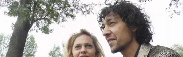 Rom iz srpskog sela i Engleskinja žive ljubavnu idilu