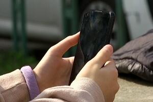 Кад родитељ изађе из дететове собе, оно ће другару са којим се дописује послати шифру 99