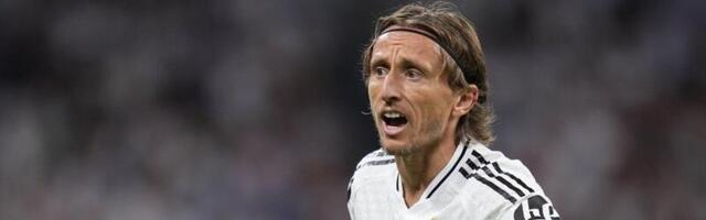 Engleska u šoku! Video sam Luku Modrića kako spava pored ve-ce šolje!