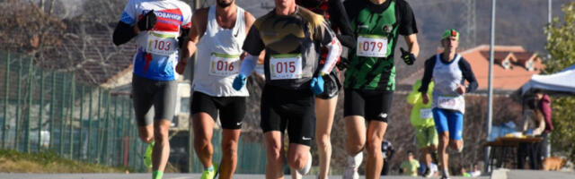 NOVI BEOGRADA I ZEMUN POTPUNO BLOKIRANI ZBOG BEOGRADSKOG POLUMARATONA! Evo koje će sve linije prevoza biti izmenjene i obustavljene!