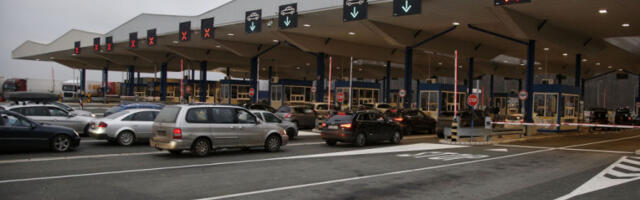 DEVET SATI SE ČEKA NA GRANICI! Totalni kolaps na ovima prelazima