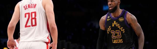 Moćni Džejms vodio Lejkerse do 2:0 protiv Hjustona