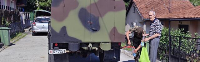 VOJSKA SRBIJE DOPREMA PIJAĆU VODU: Cisterne angažovane u Čačku i Gornjem Milanovcu zbog havarije! (FOTO)