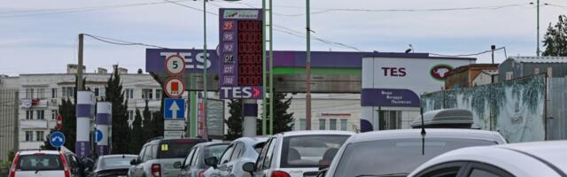Sunce, more, pesak i bez benzina: Veliki problem turističke sezone na Krimu pod ruskom okupacijom.