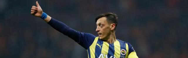 Feneru nisu dovoljna ni dva igrača više i penal da pobedi, novi gol Pešića (VIDEO)