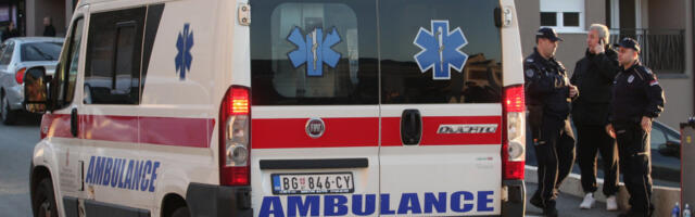 TINEJDŽER ZBRINUT U BOLNICI U NIŠU! Povređen kada je pretrčavao ulicu!