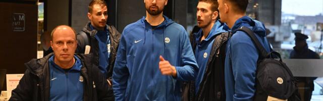 Košarkaši Srbije doputovali u Sarajevo /GALERIJA/