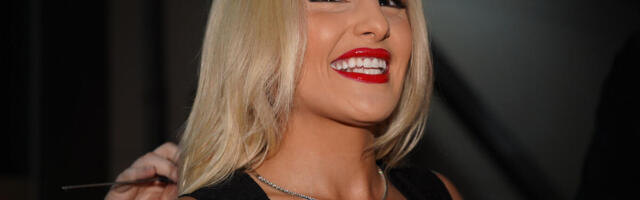 PRVI PUT JE POKAZALA TATU! Odrasla je odvojena od oca, a evo kako on izgleda!