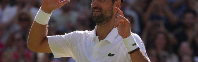 Novak se udarao po butini, mnoge je zabrinuo: "Ništa spektakularno"