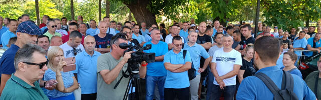 Protest radnika GSP: Naše plate nisu za normalan život
