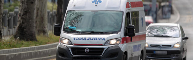 POGINUO MOTORISTA KOD PLAVOG MOSTA Jeziva nesreća u Beogradu: Od automobila i motora nije ostalo ništa