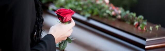 Srbin tri godine bio mrtav u stanu: Nije imao nikoga da ga sahrani, a onda se pojavio Dragan (VIDEO)