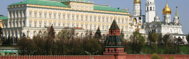 Кремљ: Трамп и Путин настављају дијалог упркос провокацијама Кијева