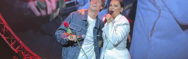 SVE JE STALO KAD SE POJAVILA! Prva gošća Jakova Jozinovića izašla na scenu i uradila ovo pred publikom! (VIDEO)