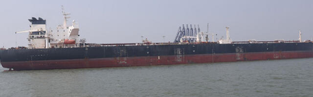 Ормуз: Иран преузео контролу, пролаз за супертанкере кошта два милиона долара