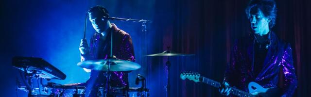 Počeo koncertni maraton Buč Kesidi u Zappa bazi: Disko šljokice i dva sata euforije