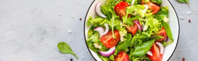 Zelena salata biće mnogo ukusnija ako joj umesto sirćeta dodate ovaj sastojak