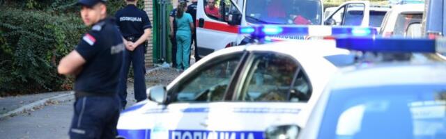 KRVAVI OBRAČUN NA KALEMEGDANU! Ima povređenih - HULIGANI SA NAVIJAČKIM OBELEŽJIMA NAPALI DVOJICU MLADIĆA!