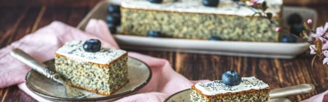 Bez brašna, a neverovatno sočne: Ove mak kocke gotove su za 30 minuta i svi će tražiti recept