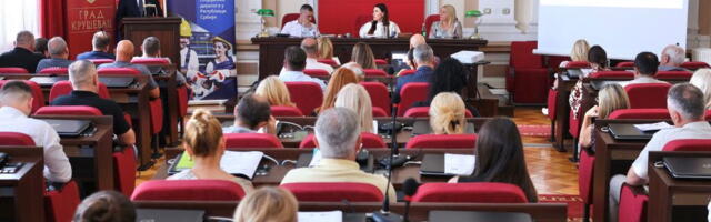 STRUČNI SKUP "TRŽIŠTE RADA I RAZVOJ PRIVREDE U KRUŠEVCU": Jačanje socijalnog dijaloga i unapređenje saradnje između lokalnih samouprava
