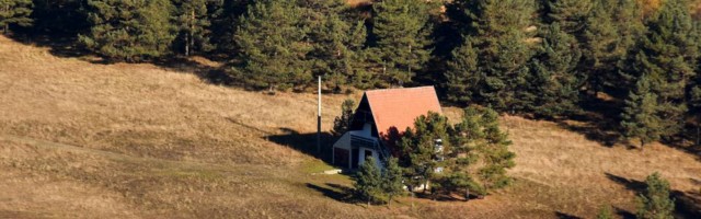 Ljudi ripuju Divčibare na društvenim mrežama jer je na dobrom putu da postane građevinsko ruglo kao Zlatibor