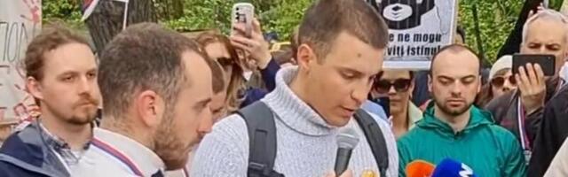 Studenti u Strazburu pročitali otvoreno pismo Makronu: Ne vozimo do Evrope da pobegnemo iz Srbije, nego da je vratimo