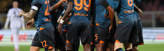 Napoli savladao Leće, Vanja Milinković - Savić odbranio penal